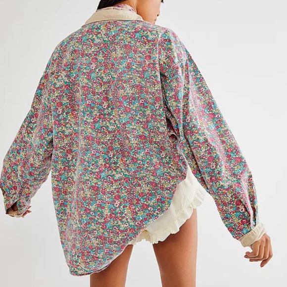 Magnolia Pearl Floral Multicolor Top - Picture 6 of 7